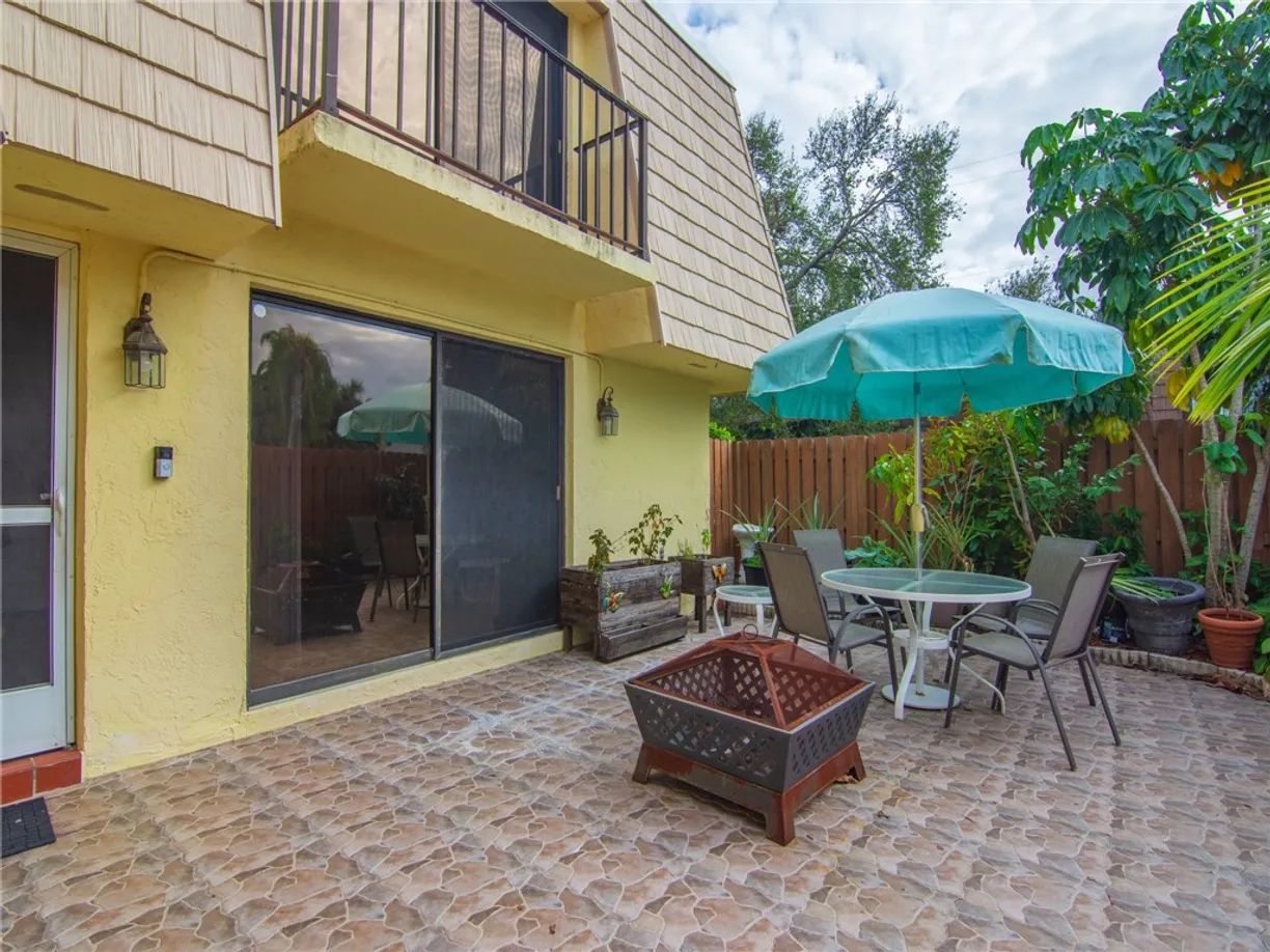 South Florida Real Estate | View 1170 6th, 11D | 2 Beds, 2 Baths