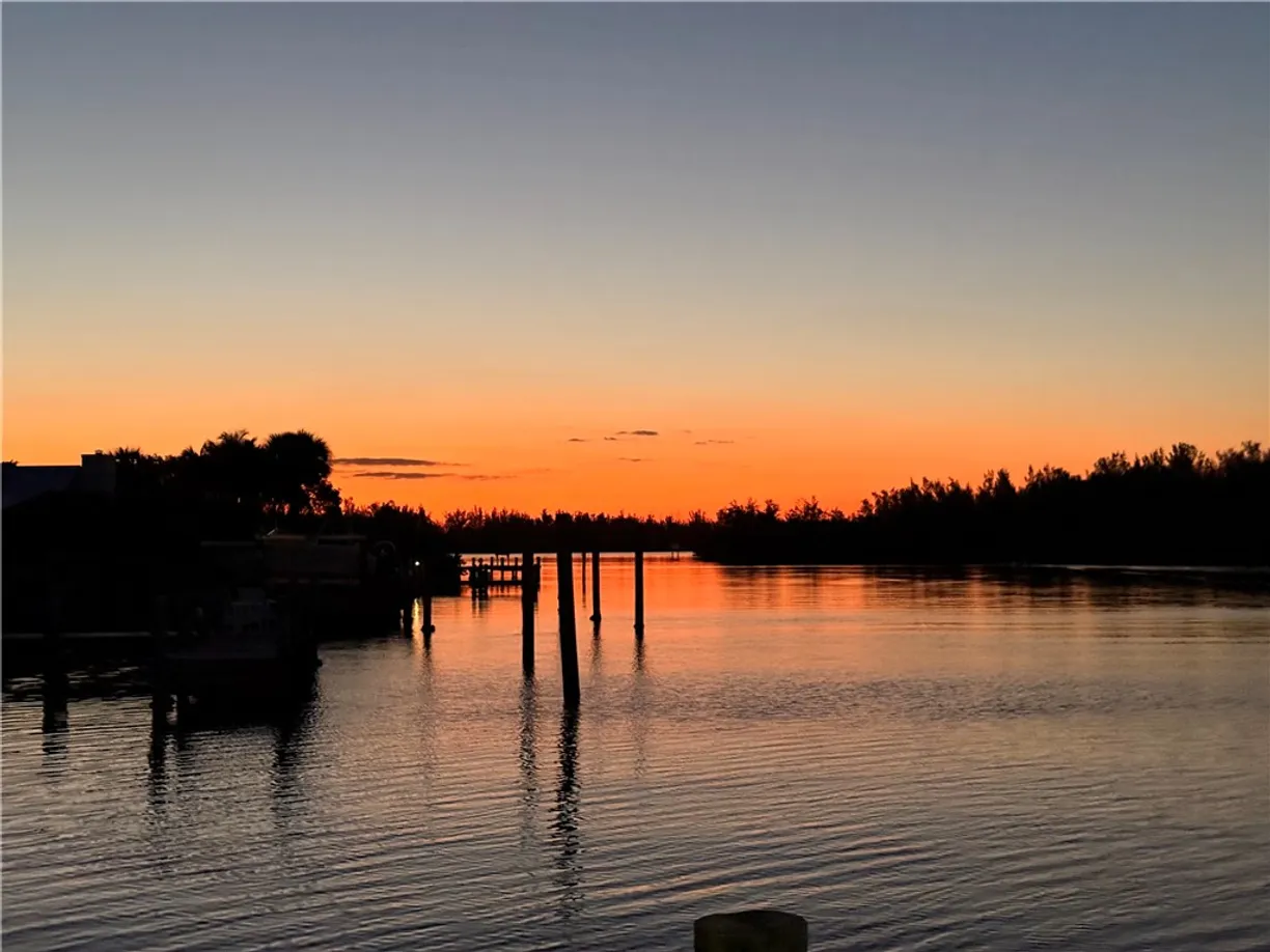 South Florida Real Estate | View 29 Cache Cay | Listing