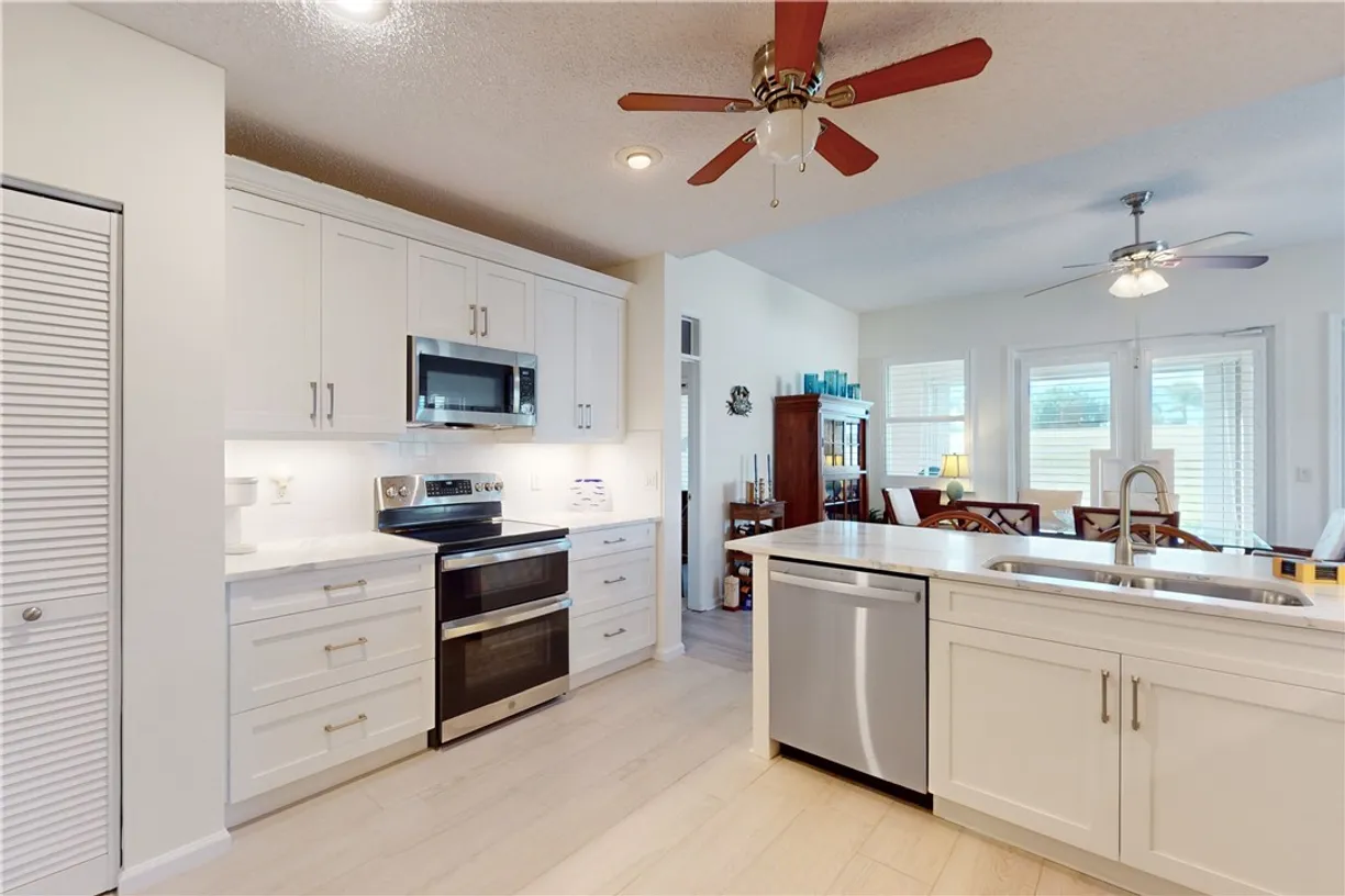 South Florida Real Estate | View 4853 N Newport Island, 12B | 2 Beds, 2 Baths