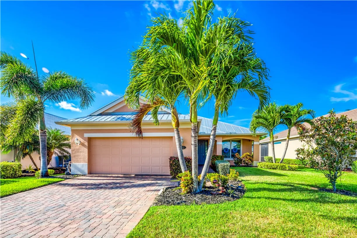 South Florida Real Estate | View 1122 4th | Listing