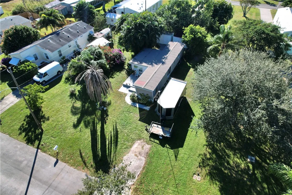 South Florida Real Estate | View 323 Pineapple | Listing