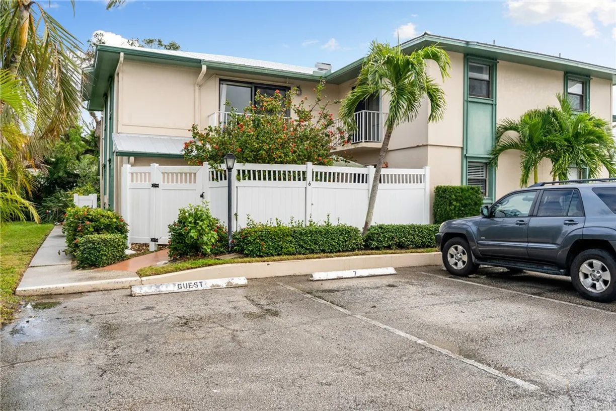 South Florida Real Estate | View 4890 Bethel Creek, 6 | 2 Beds, 2 Baths