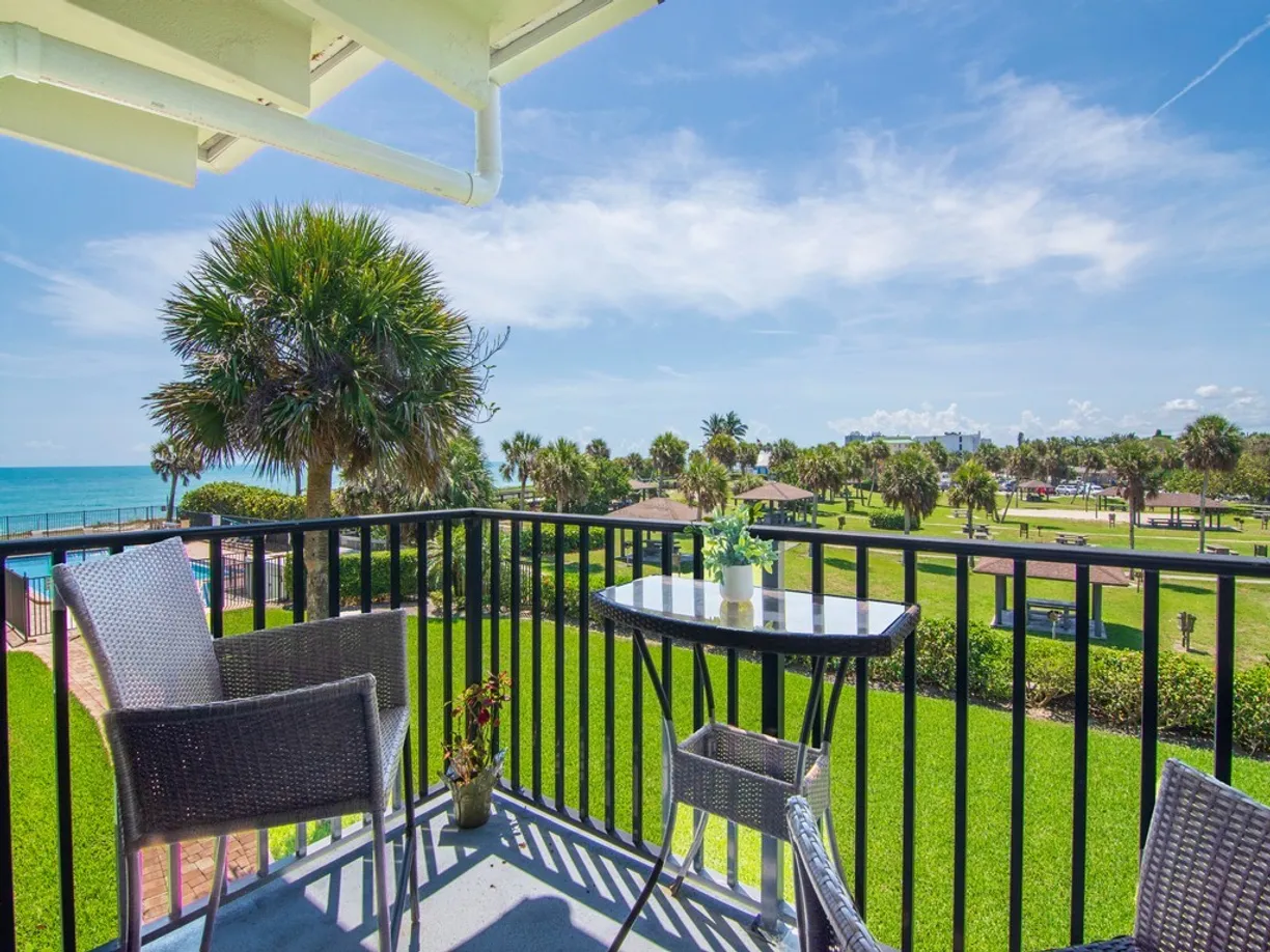South Florida Real Estate | View 4400 Highway A1A, 11 | Listing