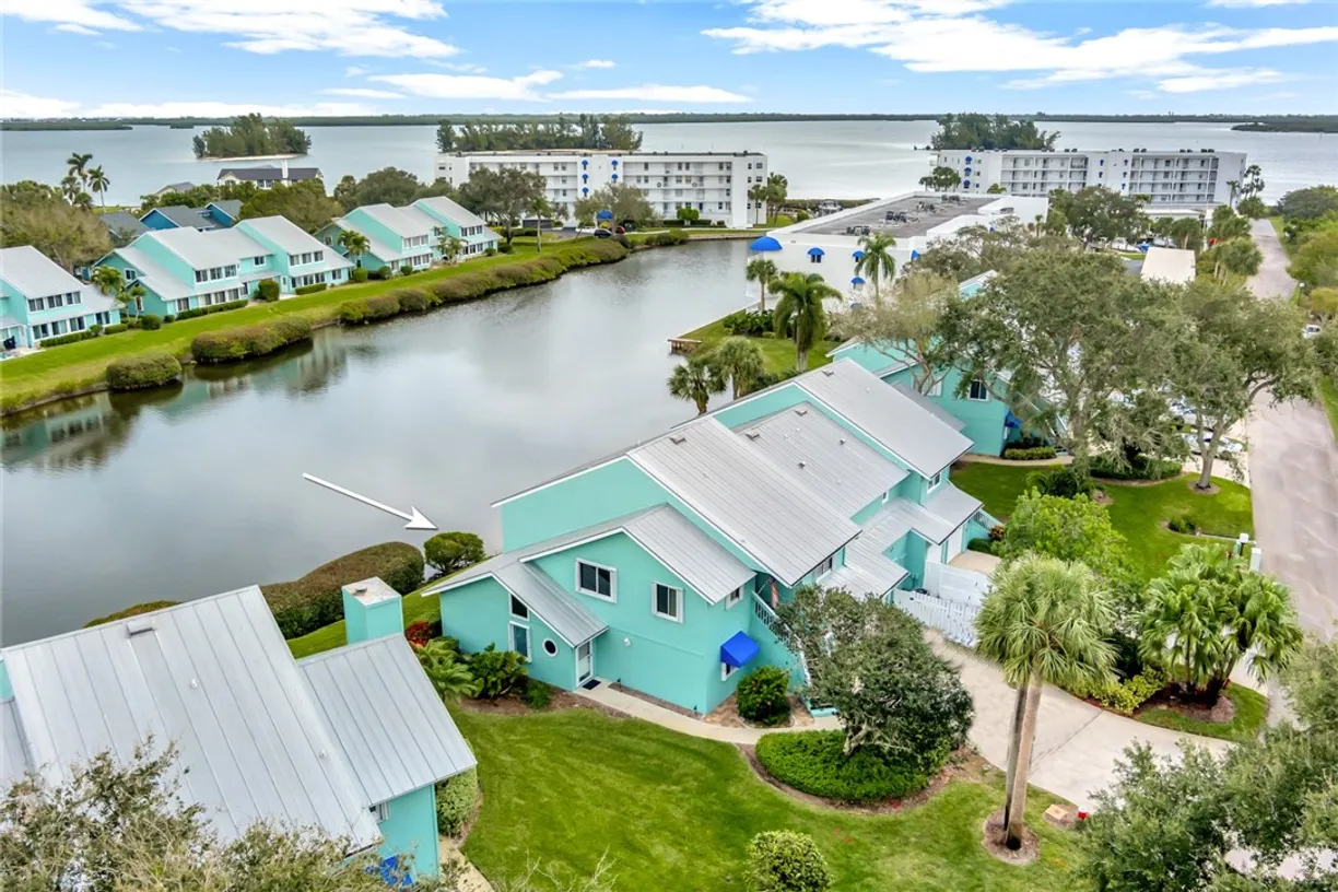 South Florida Real Estate | View 6304 River Run, 6304 | 2 Beds, 2 Baths