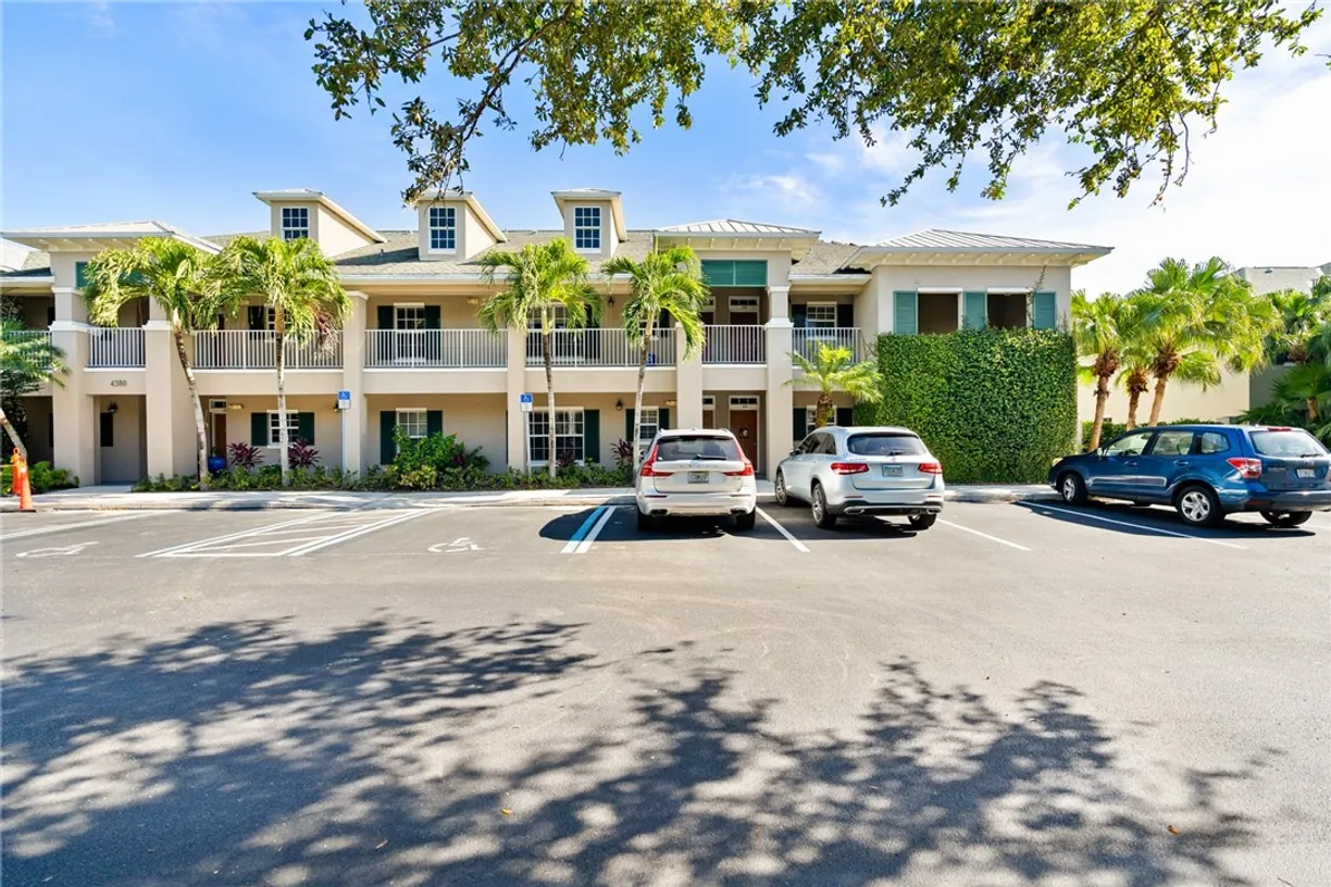 South Florida Real Estate | View 4380 Doubles Alley, 203 | 1 Bed, 1 Bath