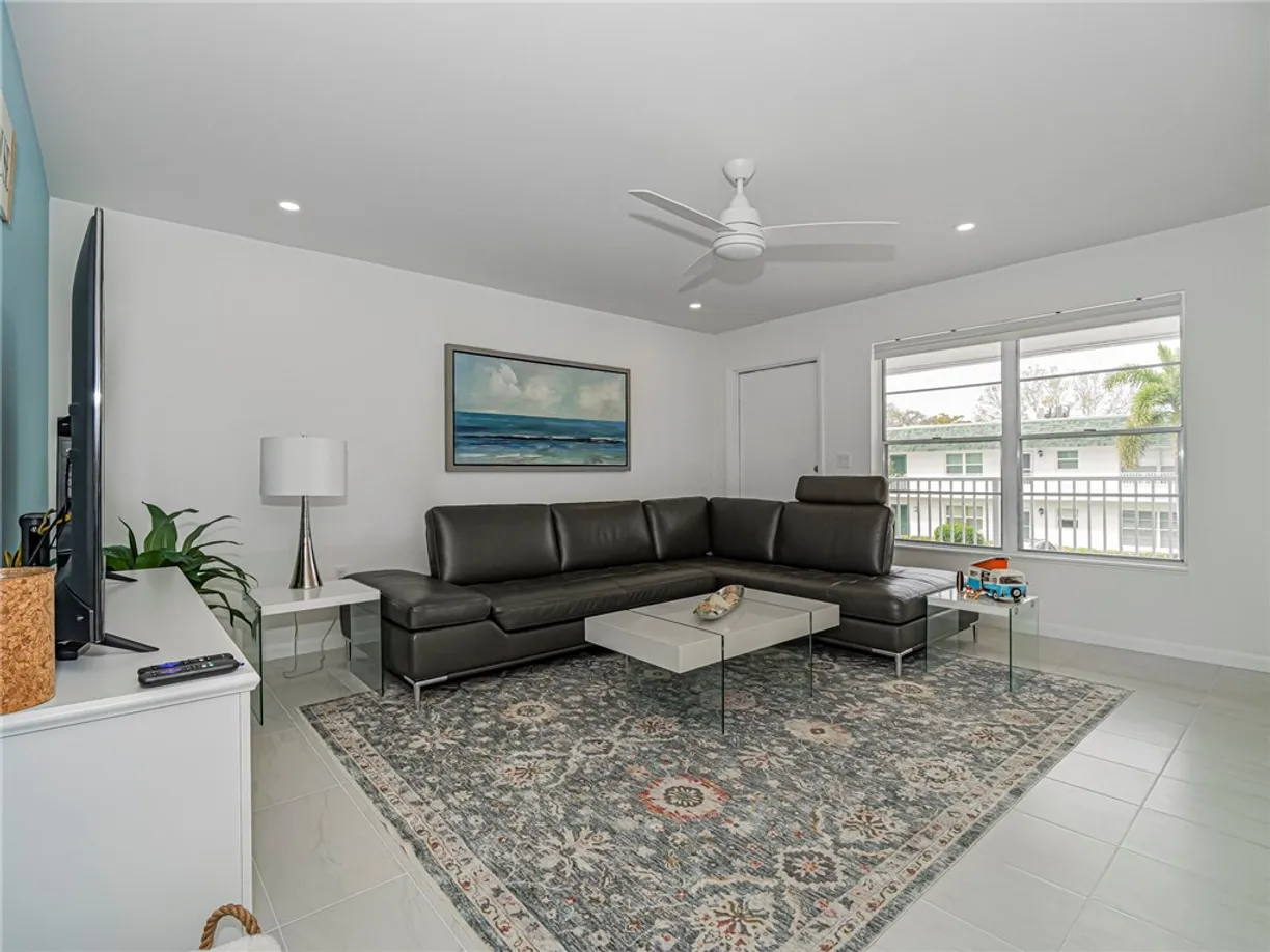 South Florida Real Estate | View 2800 Indian River, I10 | Listing