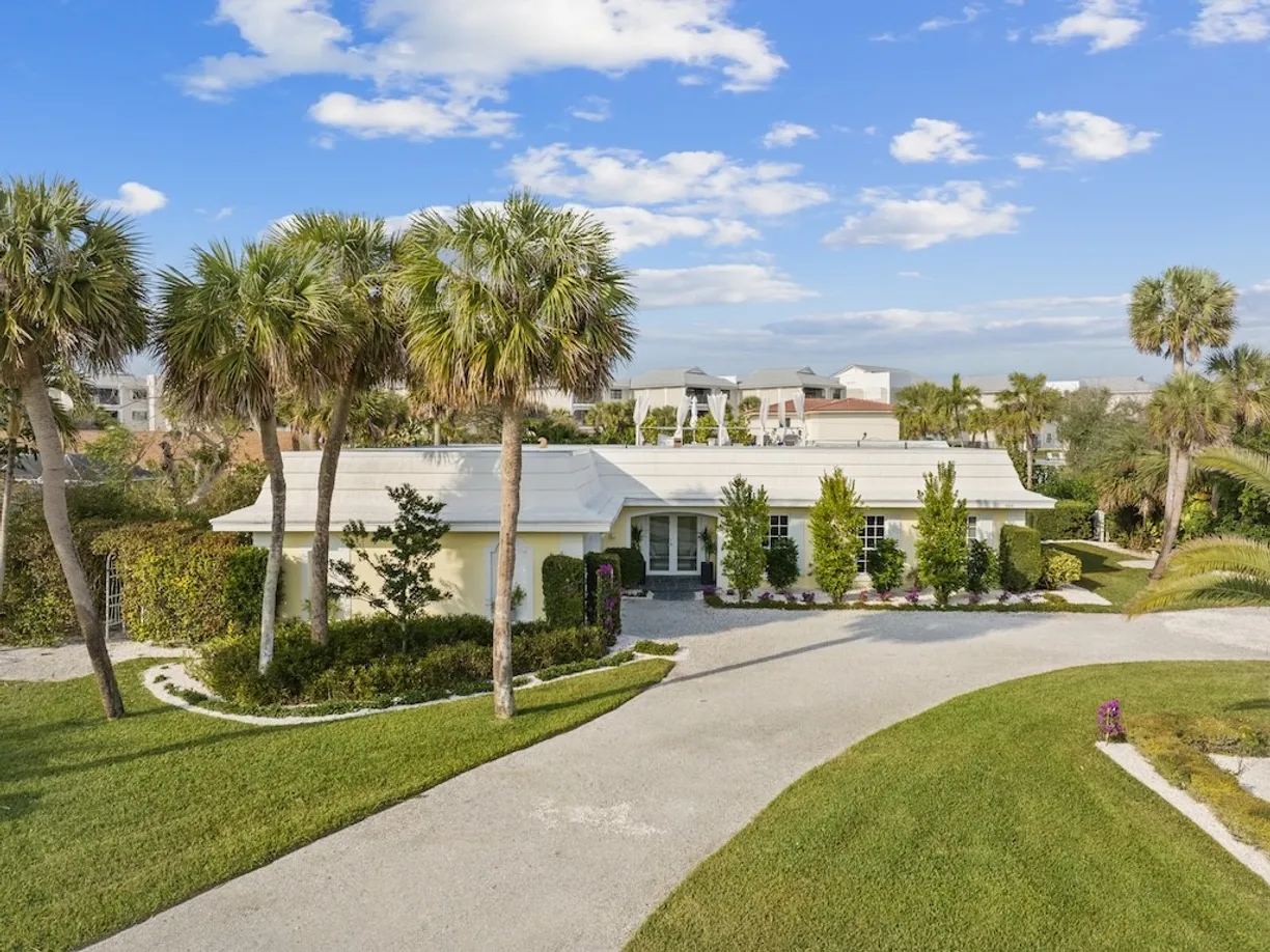 South Florida Real Estate | View 946 Reef | 4 Beds, 3 Baths