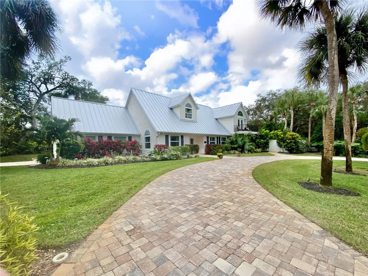 South Florida Real Estate | View 1460 Club | 4 Beds, 2 Baths