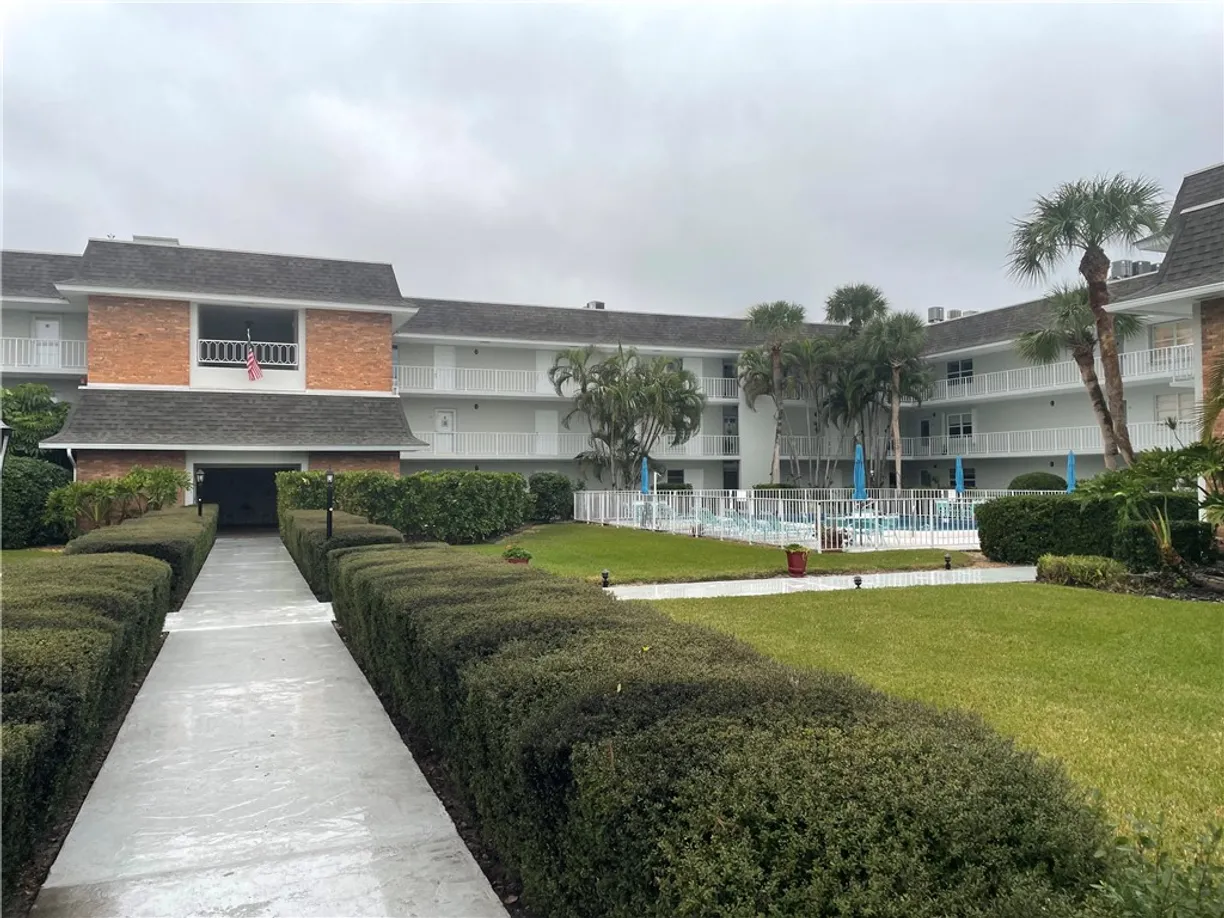 South Florida Real Estate | View 200 Greytwig, 308 | 2 Beds, 2 Baths