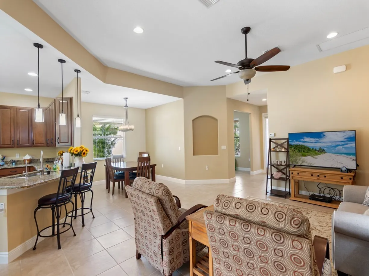 South Florida Real Estate | View 223 11th | 2 Beds, 2 Baths