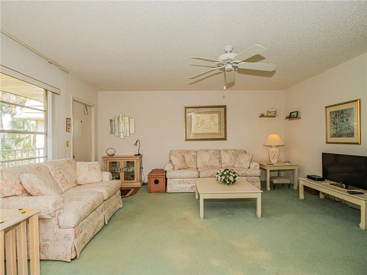 South Florida Real Estate | View 17 Vista Gardens, 206 | Listing