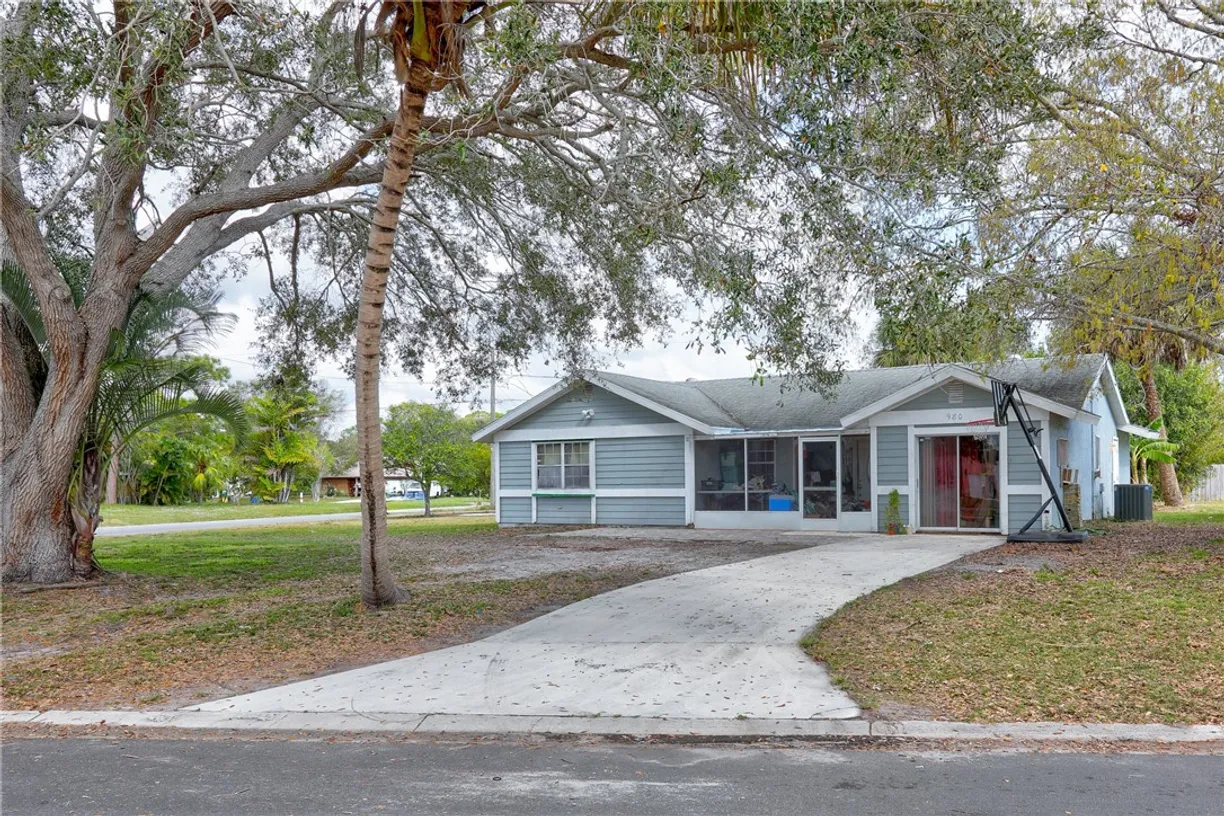 South Florida Real Estate | View 980 24th | 3 Beds, 2 Baths