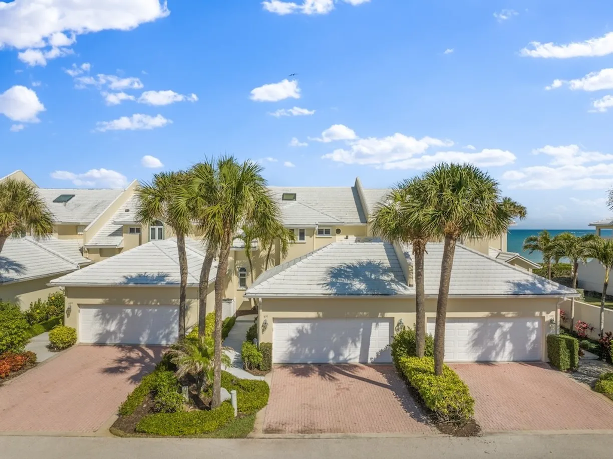 South Florida Real Estate | View 310 S Monterey | 3 Beds, 3 Baths