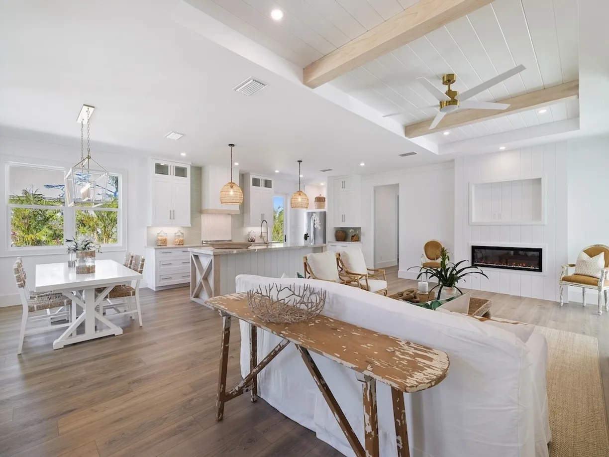 South Florida Real Estate | View 639 Banyan | Listing
