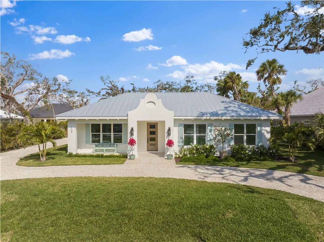 South Florida Real Estate | View 639 Banyan | 3 Beds, 3 Baths