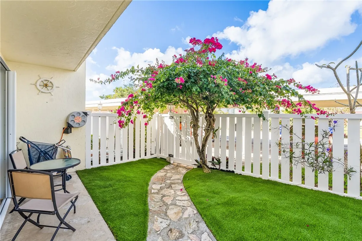 South Florida Real Estate | View 4019 Silver Palm, 8 | Listing