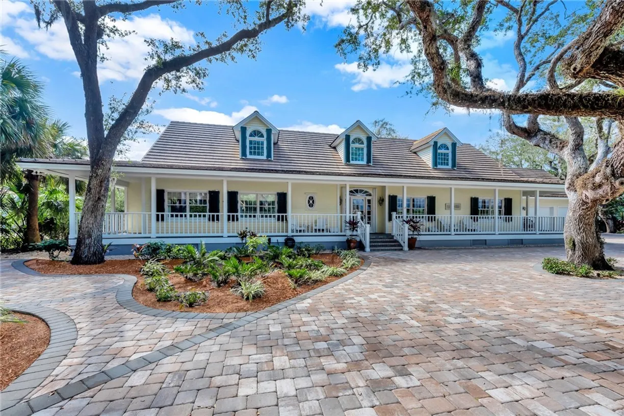 South Florida Real Estate | View 530 Sundance | 3 Beds, 3 Baths