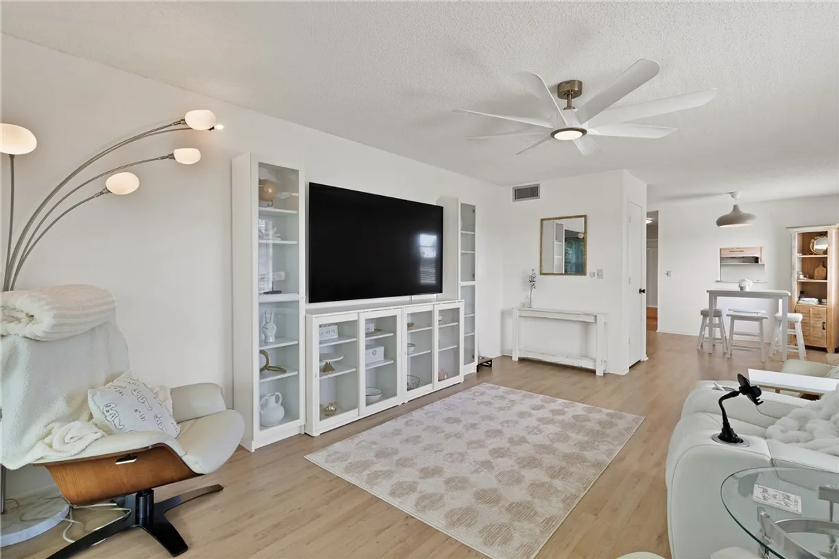 South Florida Real Estate | View 91 Crooked Tree, 207 | 2 Beds, 2 Baths