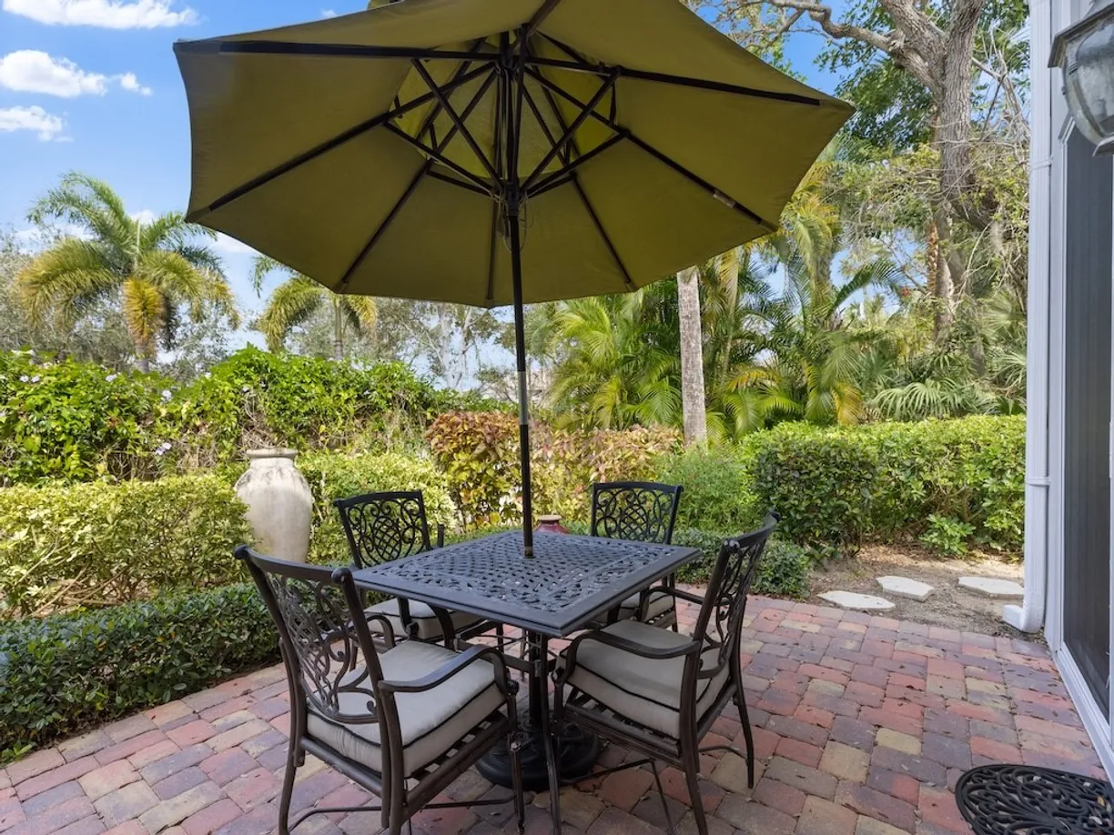 South Florida Real Estate | View 8839 Lakeside | Listing