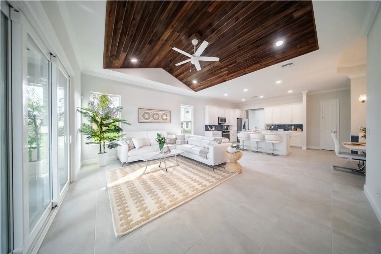 South Florida Real Estate | View 1805 Bridgepointe, 4 | Listing