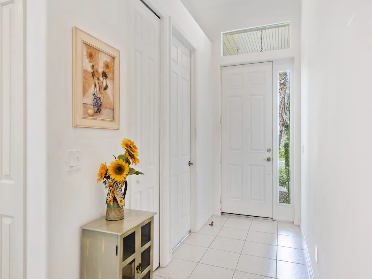 South Florida Real Estate | View 424 Pineapple | Listing