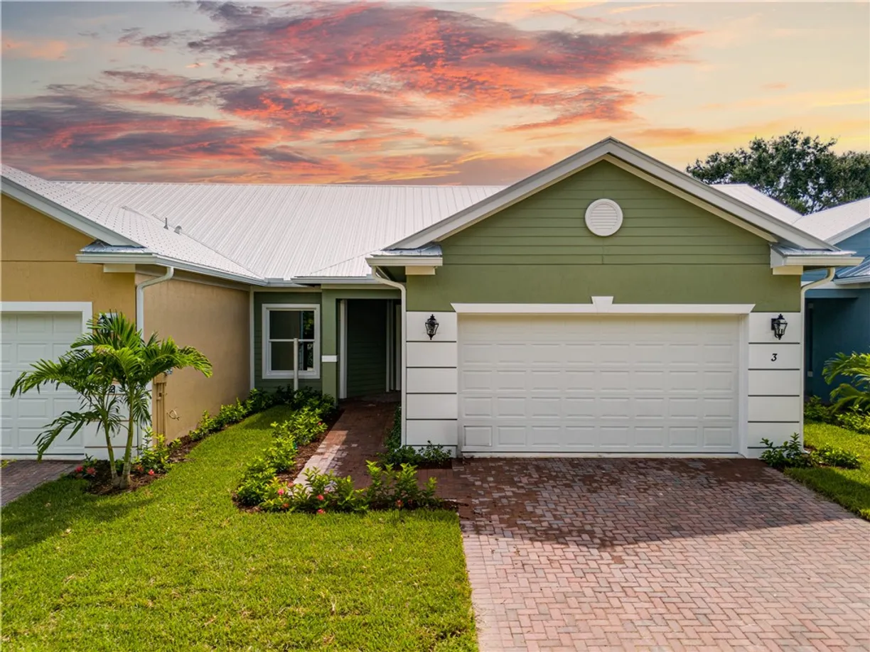 South Florida Real Estate | View 1805 Bridgepointe, 3 | 3 Beds, 2 Baths