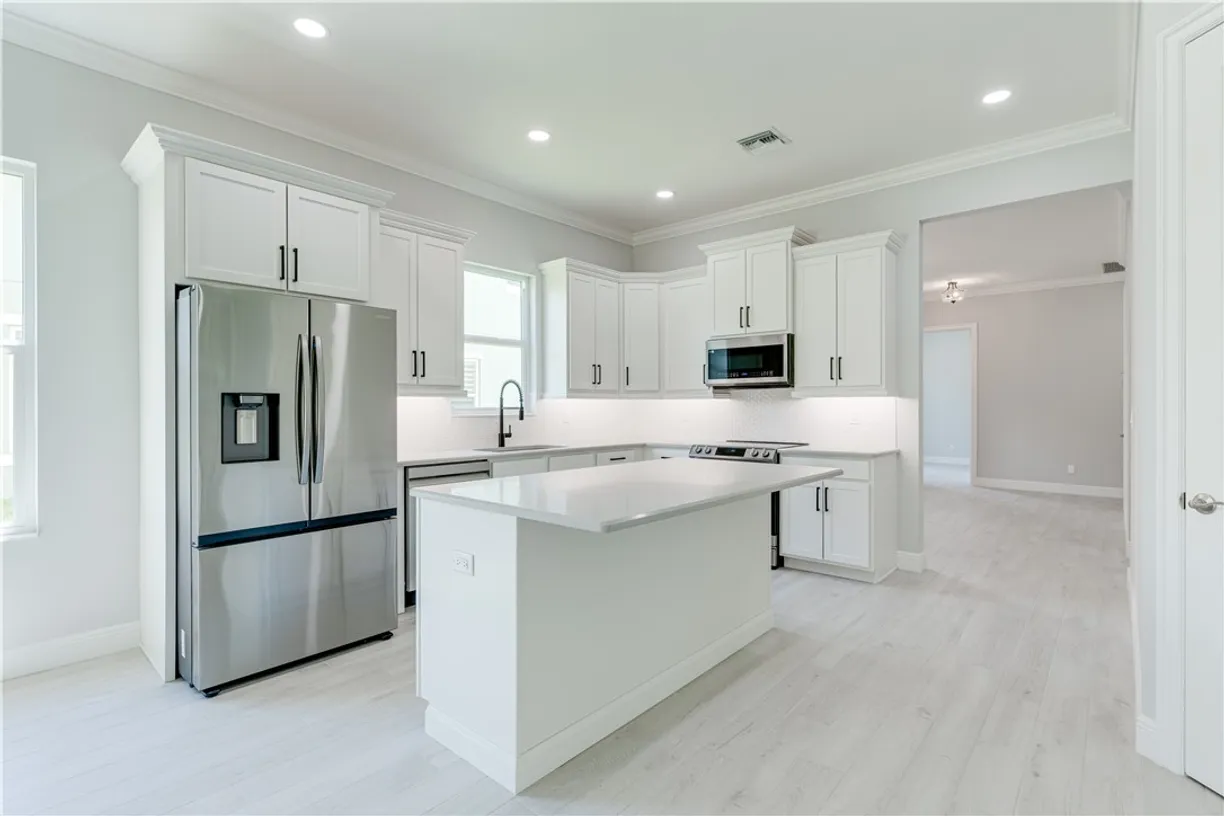 South Florida Real Estate | View 2005 Bridgepointe, 99 | Listing