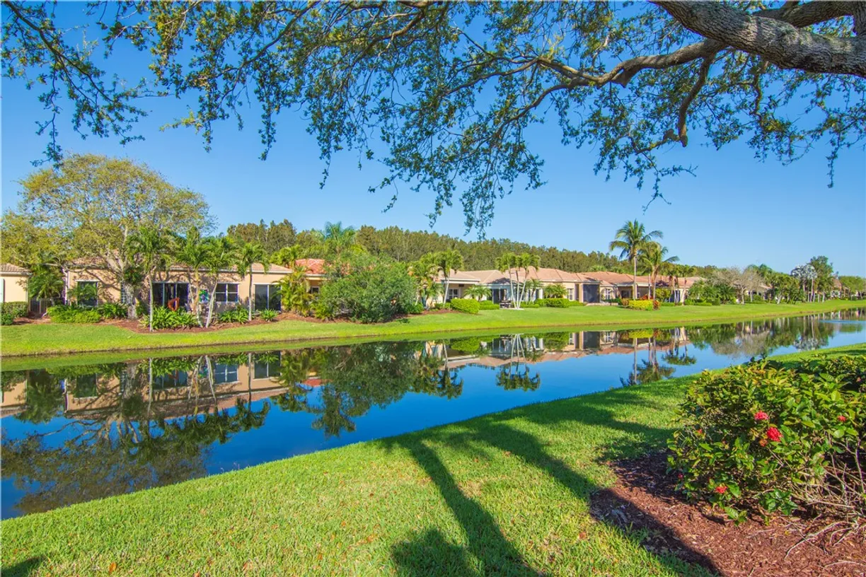 South Florida Real Estate | View 9525 E Maiden | 2 Beds, 2 Baths