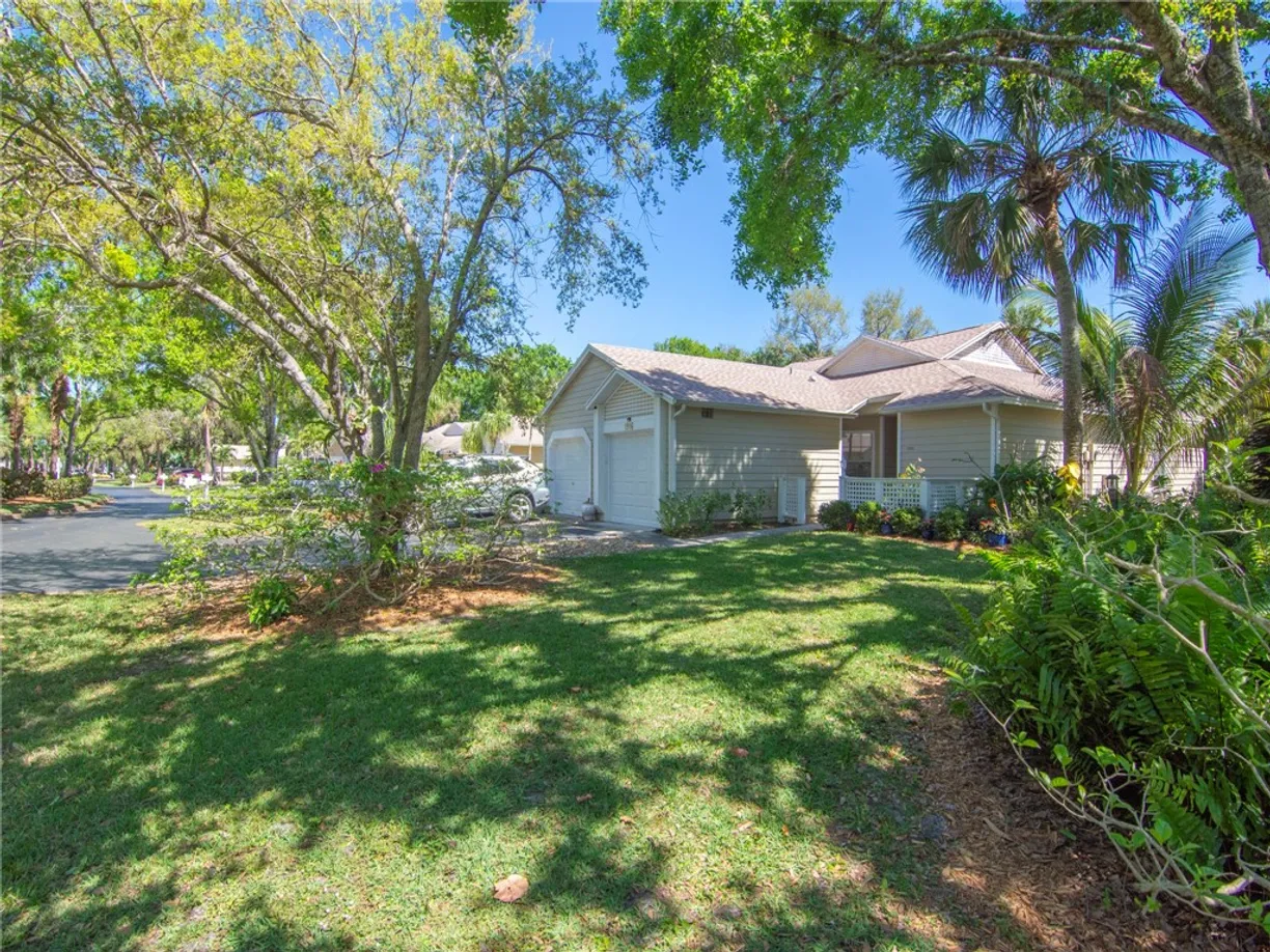 South Florida Real Estate | View 1916 Sixty Oaks | 2 Beds, 2 Baths