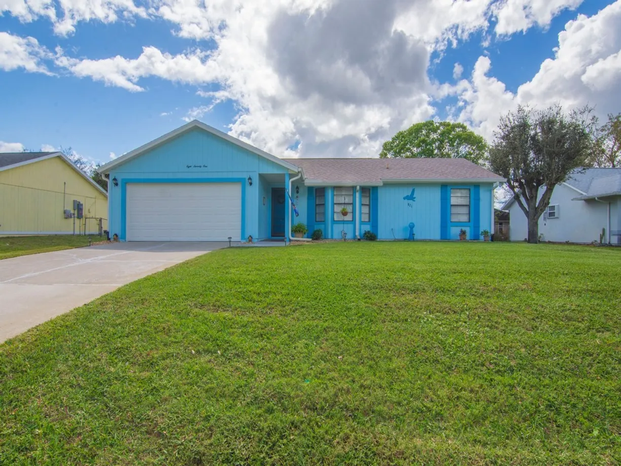 South Florida Real Estate | View 871 Foster | 3 Beds, 2 Baths