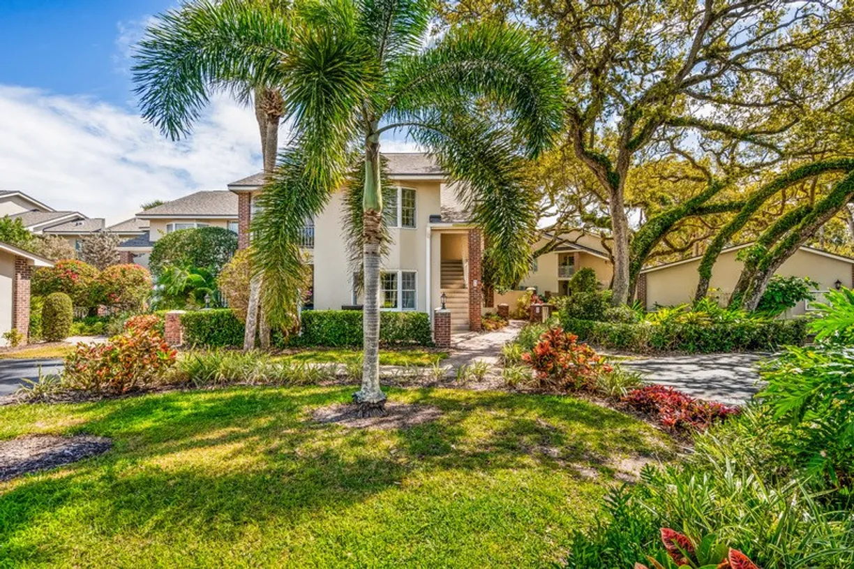 South Florida Real Estate | View 101 W Park Shores, 8W | 2 Beds, 2 Baths