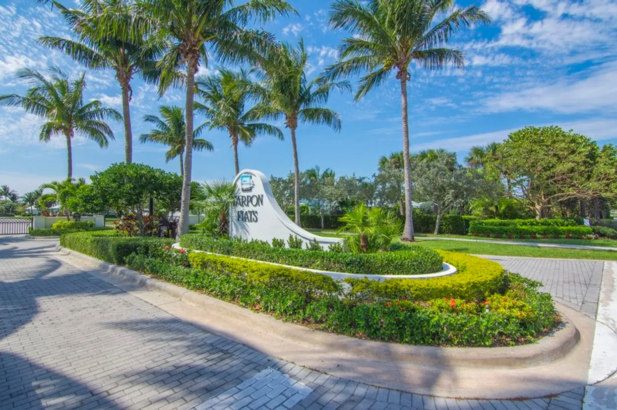 South Florida Real Estate | View 3910 Duneside | Listing