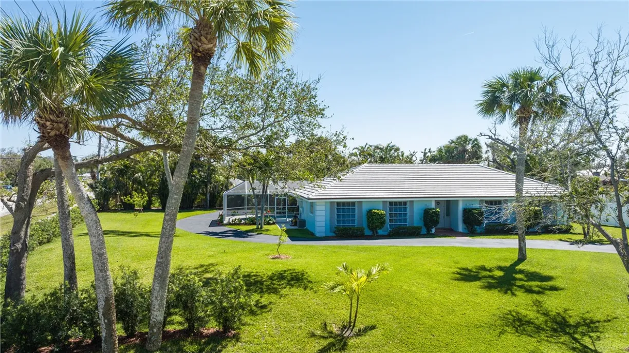 South Florida Real Estate | View 618 Conn | Listing