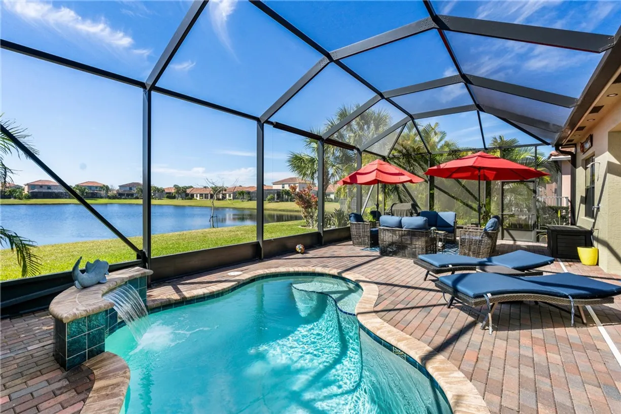 South Florida Real Estate | View 5525 40th | 3 Beds, 2 Baths