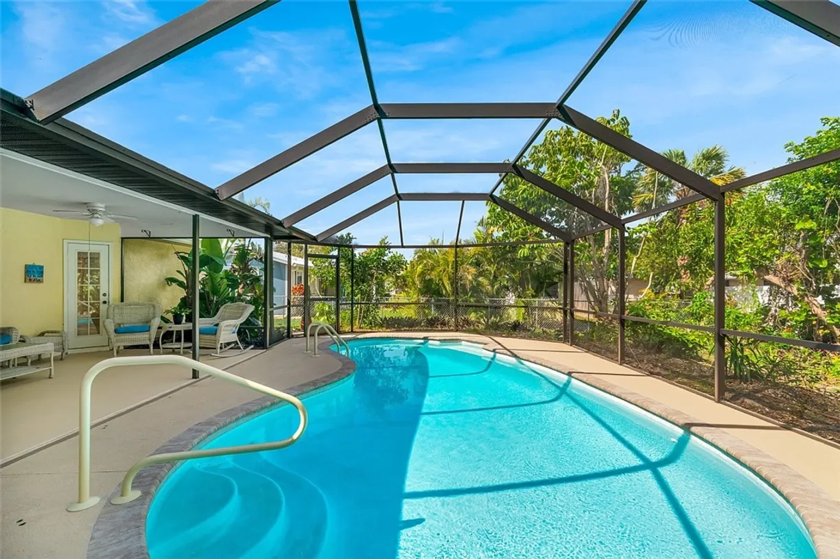 South Florida Real Estate | View 192 Delaware | 3 Beds, 2 Baths
