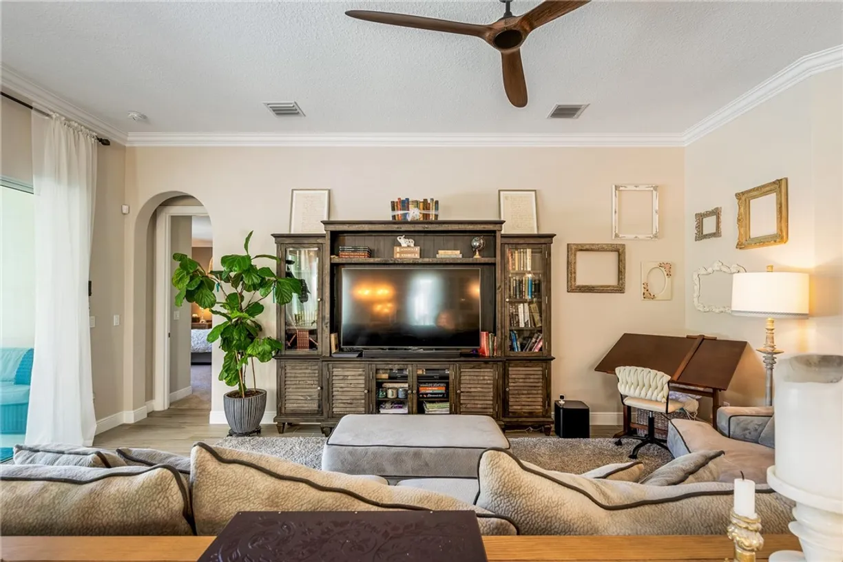 South Florida Real Estate | View 261 11th | Listing