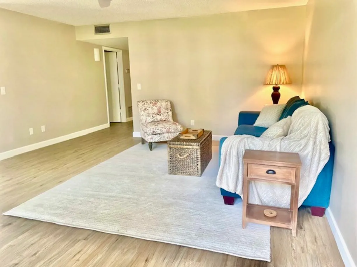 South Florida Real Estate | View 7 Vista Gardens, 102 | Listing