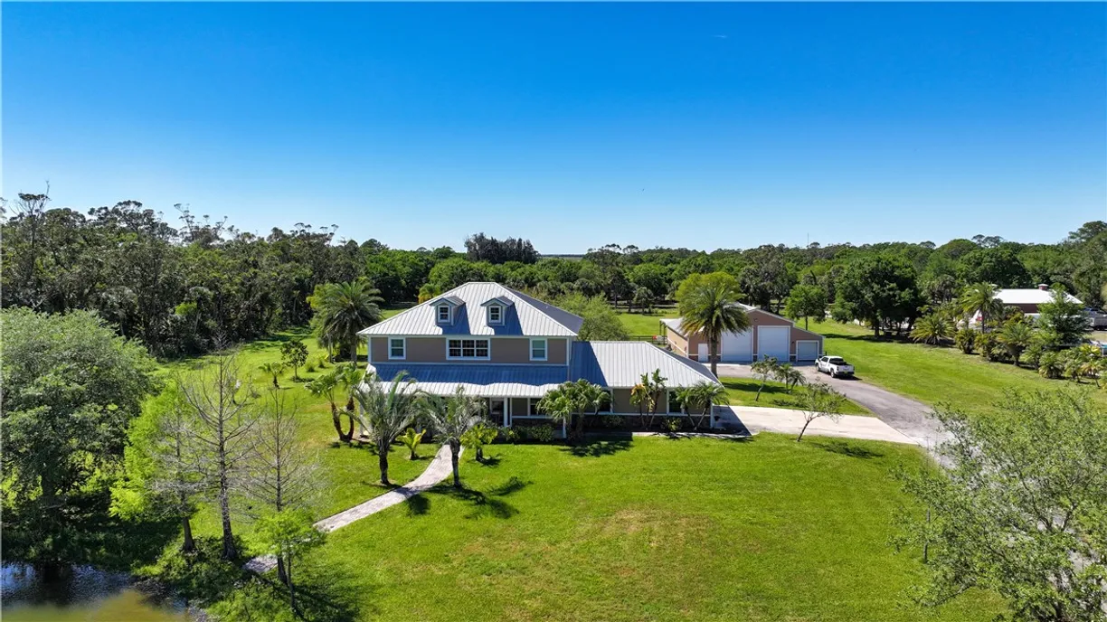 South Florida Real Estate | View 10425 138th | 5 Beds, 3 Baths