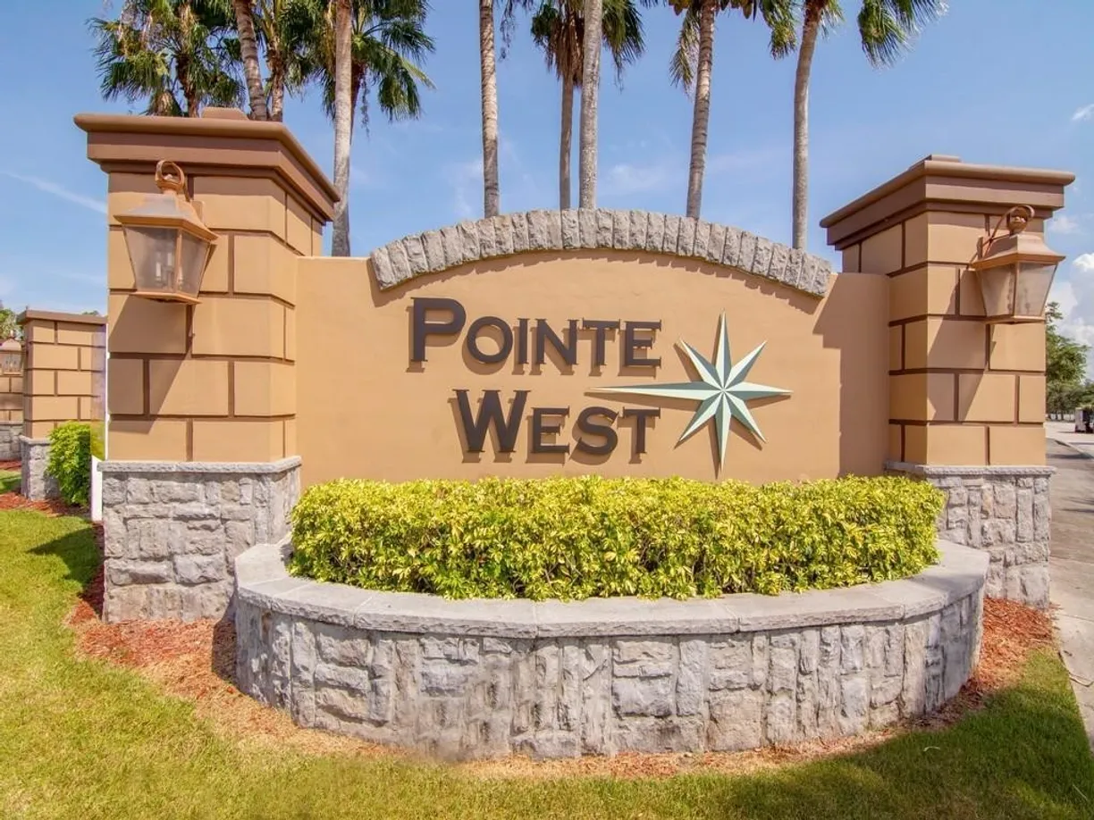 South Florida Real Estate | View 1440 Bruntsfield | Listing