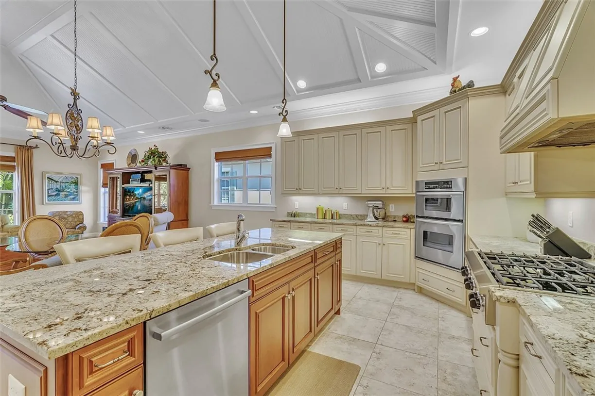 South Florida Real Estate | View 411 S Palm Island | Listing
