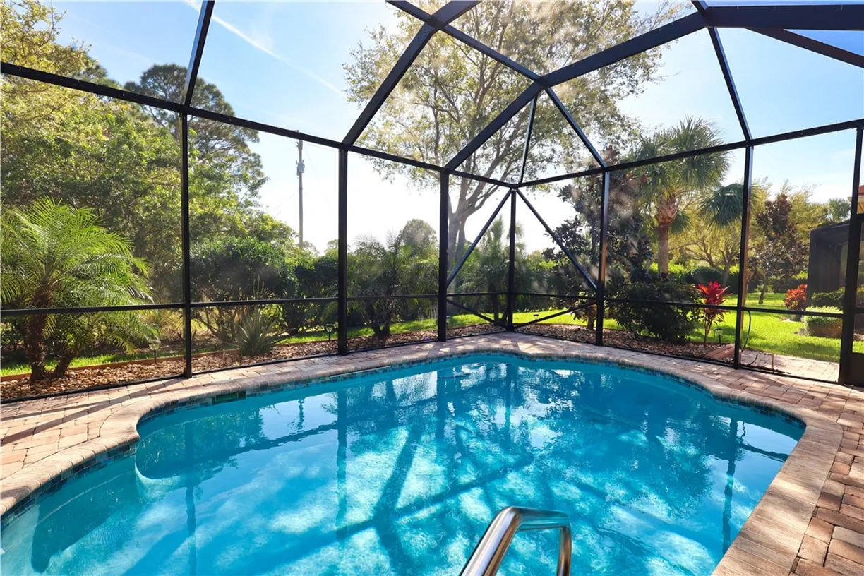 South Florida Real Estate | View 5598 40th | 3 Beds, 2 Baths