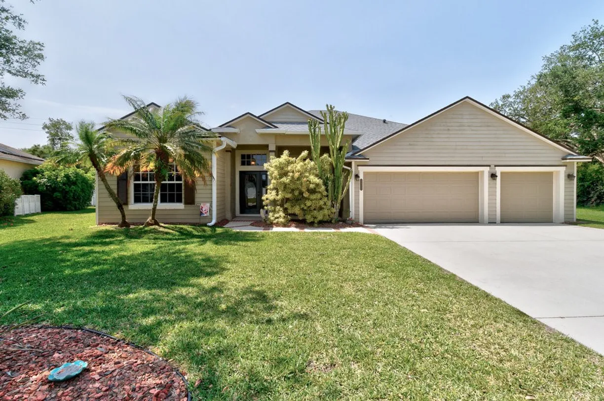 South Florida Real Estate | View 2485 4th | 3 Beds, 2 Baths