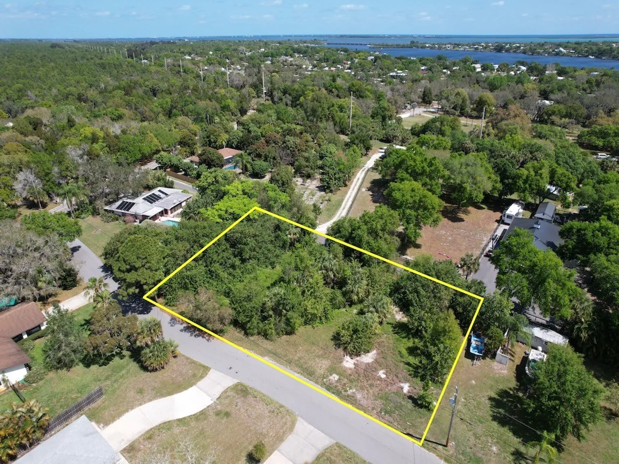 South Florida Real Estate | View 00 Oak Trail | Listing