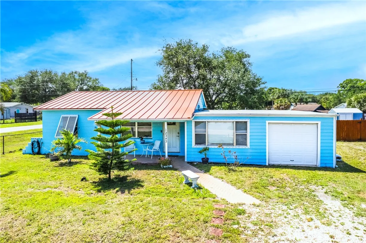 South Florida Real Estate | View 2343 2nd | 2 Beds, 1 Bath