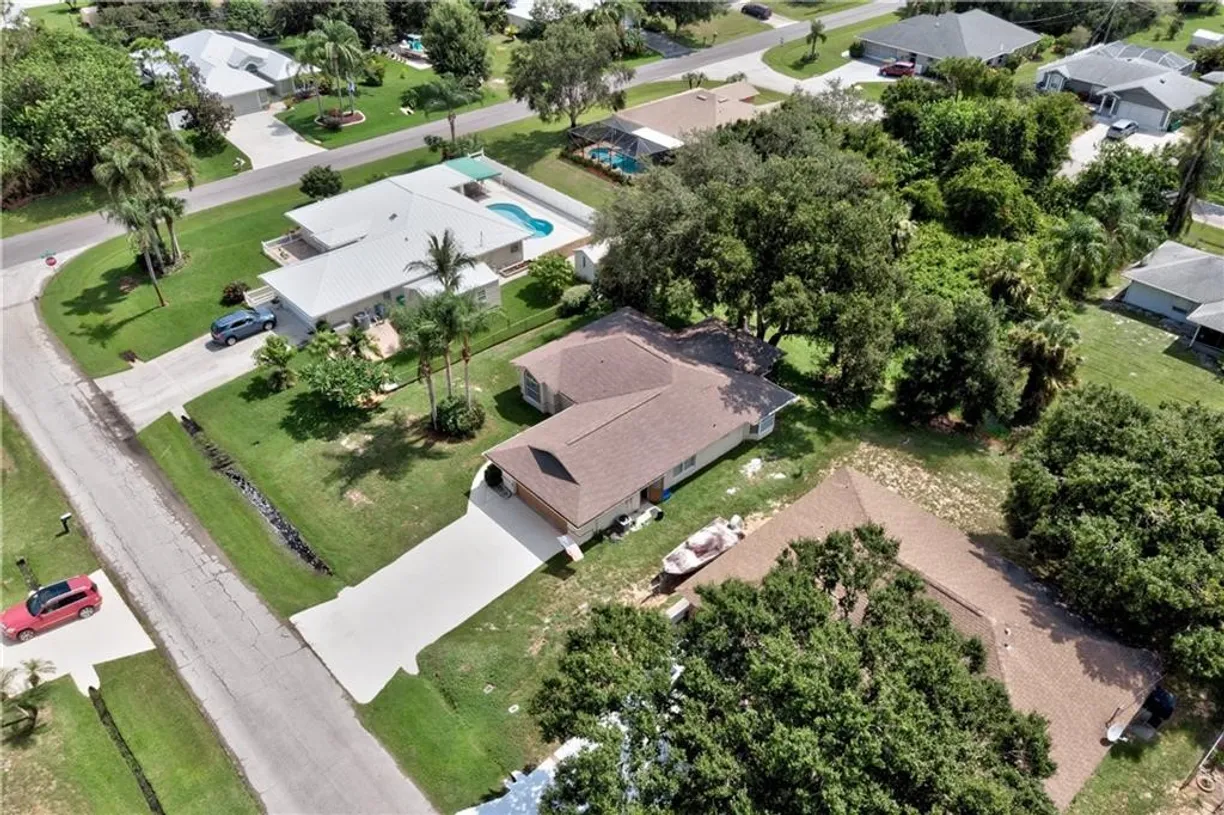 South Florida Real Estate | View 1013 Phelps | Listing