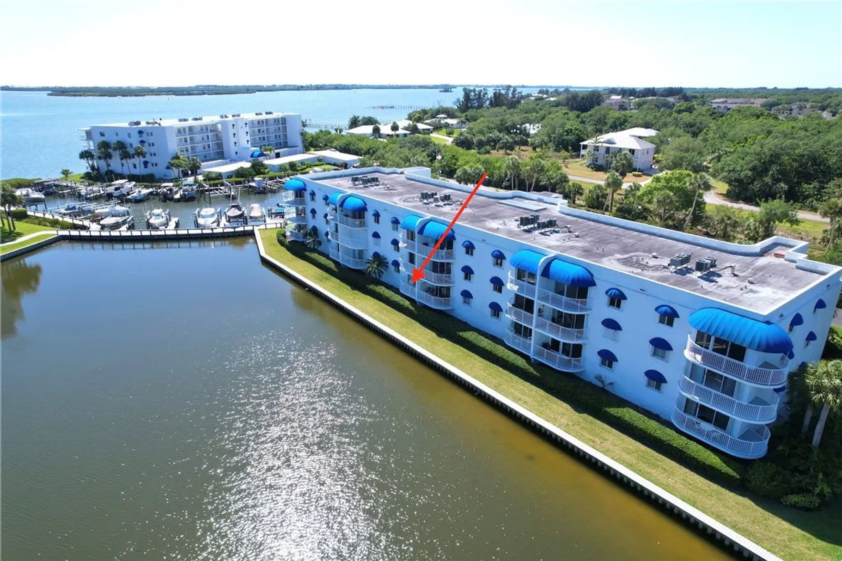 South Florida Real Estate | View 6110 S River Run, 6110 | 2 Beds, 2 Baths