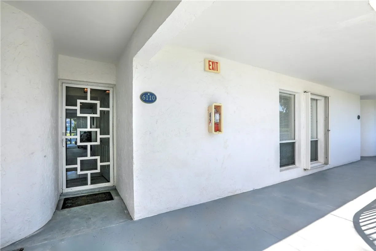 South Florida Real Estate | View 6110 S River Run, 6110 | Listing