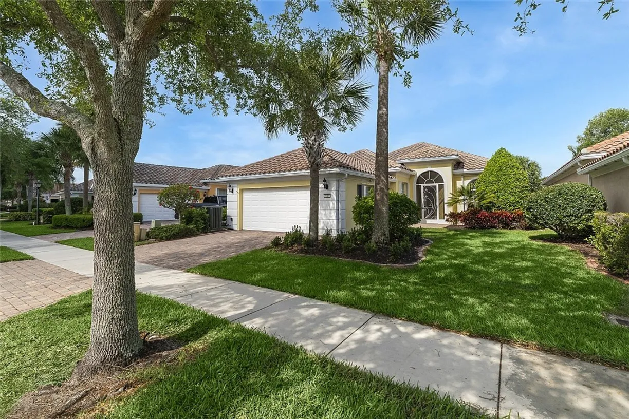 South Florida Real Estate | View 5199 Eleuthra | 3 Beds, 3 Baths