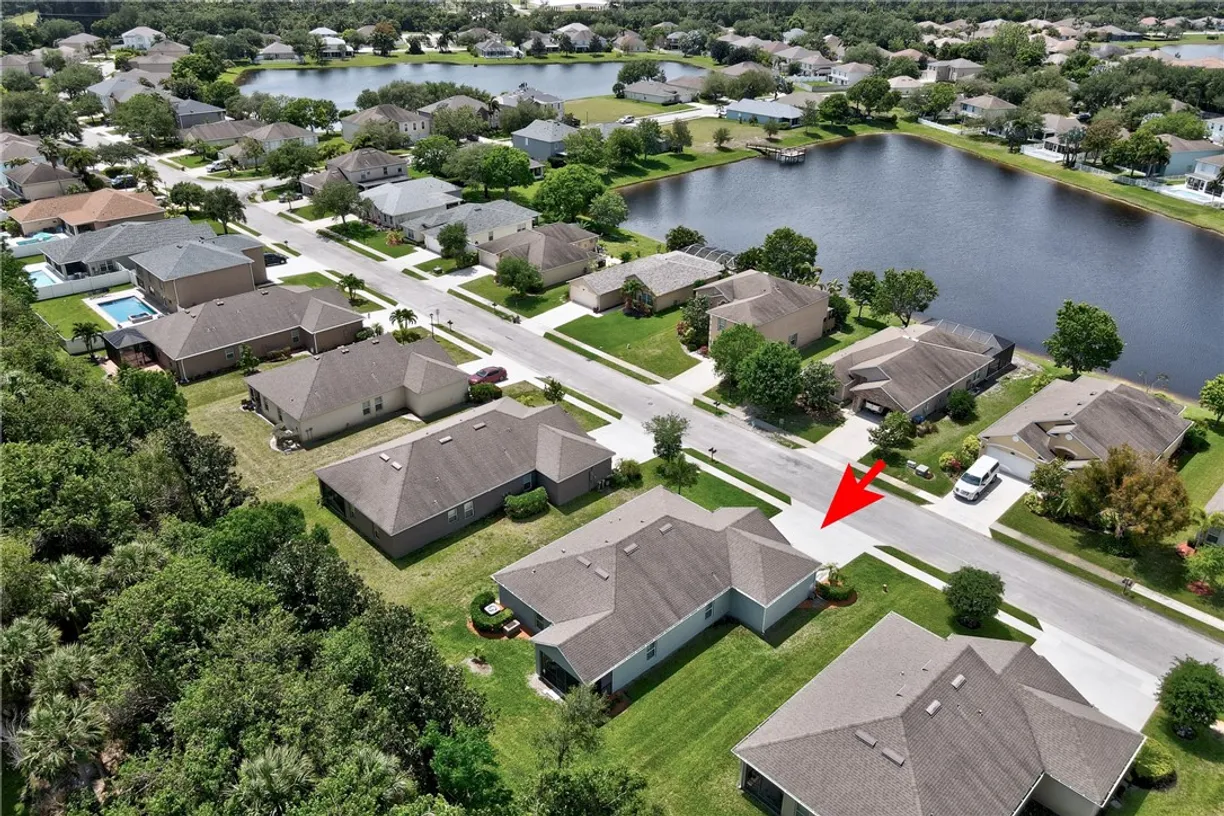 South Florida Real Estate | View 6007 Ridge Lake | Listing