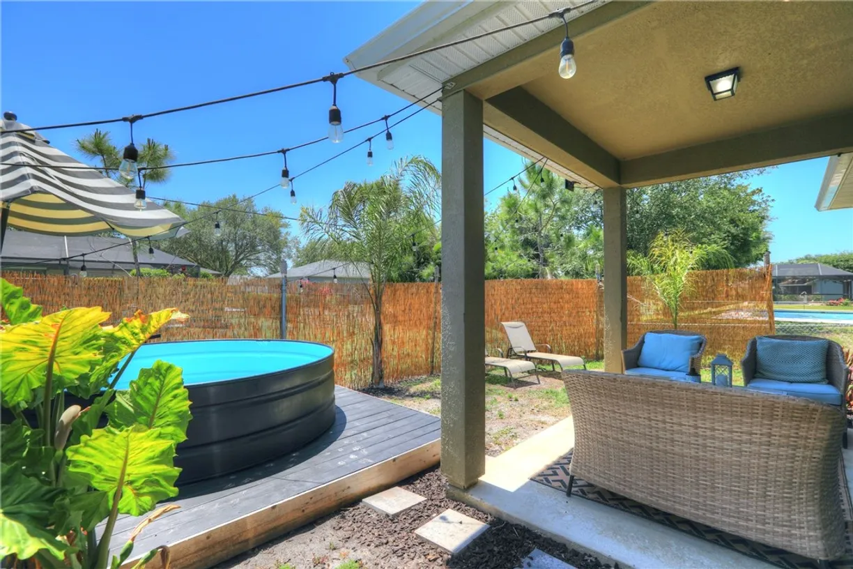 South Florida Real Estate | View 851 Foster | Listing